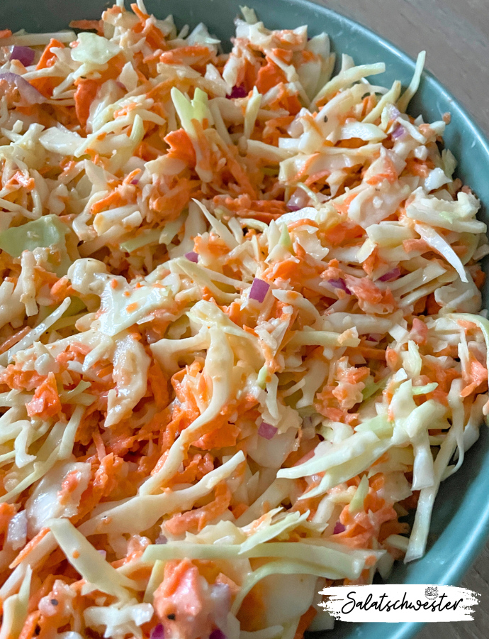 Veganer Coleslaw Salat nach amerikanischer Art