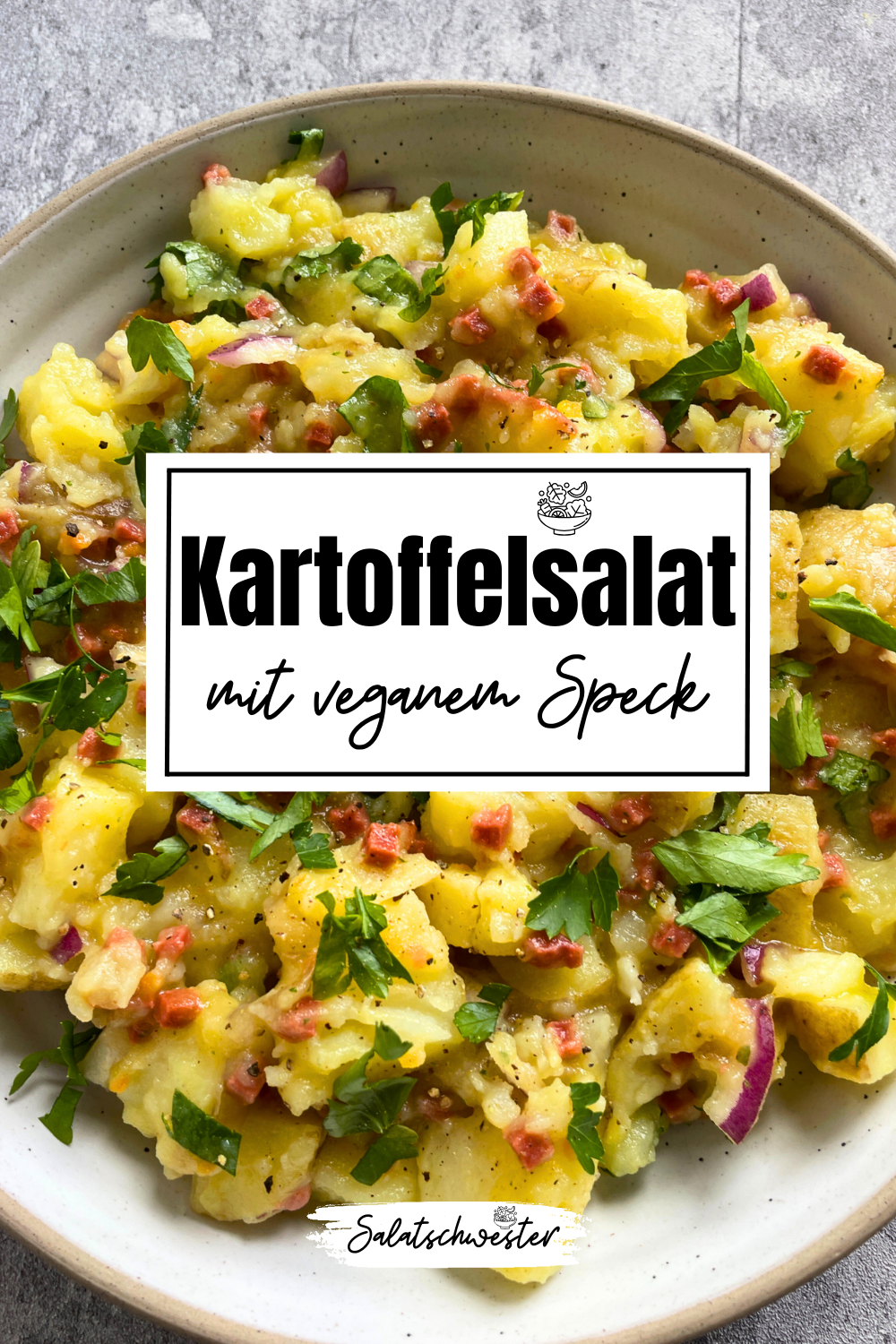 Die perfekte Kombination: Veganer Kartoffelsalat mit SpeckHallo zusammen! Heute habe ich ein Rezept für euch, das euch umhauen wird: Veganer Kartoffelsalat mit Speck! Klingt verrückt, oder? Aber keine Sorge, es ist alles pflanzlich und super lecker. Die Kombination aus knusprigem Speck, zarten Kartoffeln und einem cremigen Dressing ist einfach unschlagbar. Also, worauf wartest du? Probiere es aus und lass dich überraschen!