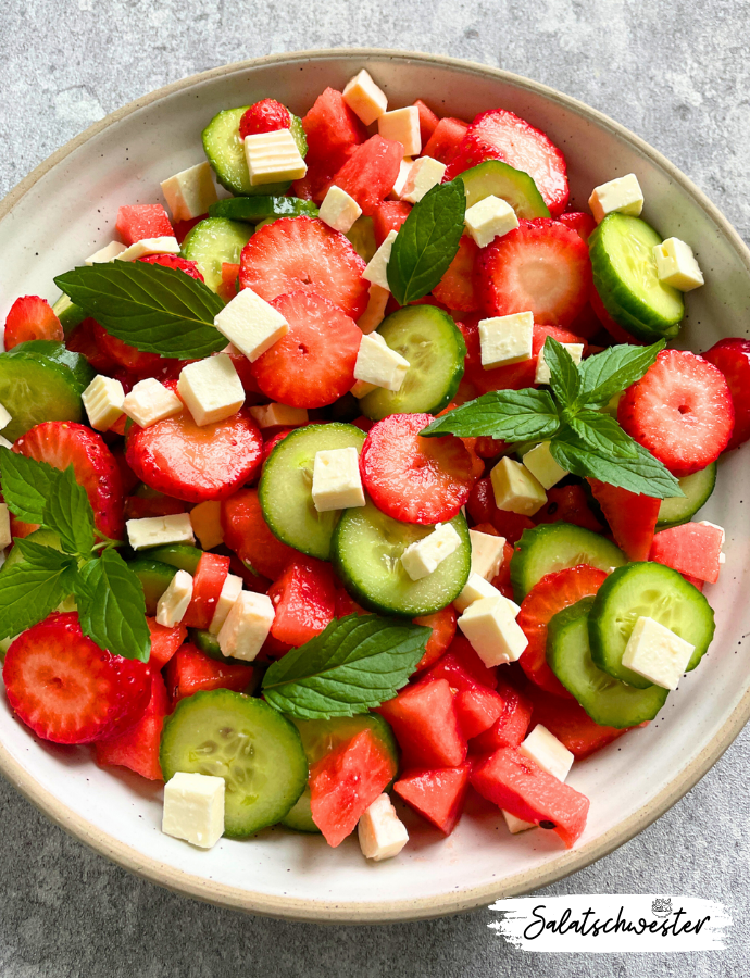 Erdbeer-Melonen-Gurkensalat mit Feta