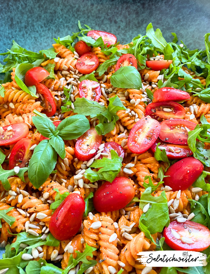 Nudelsalat mit Pesto Rosso