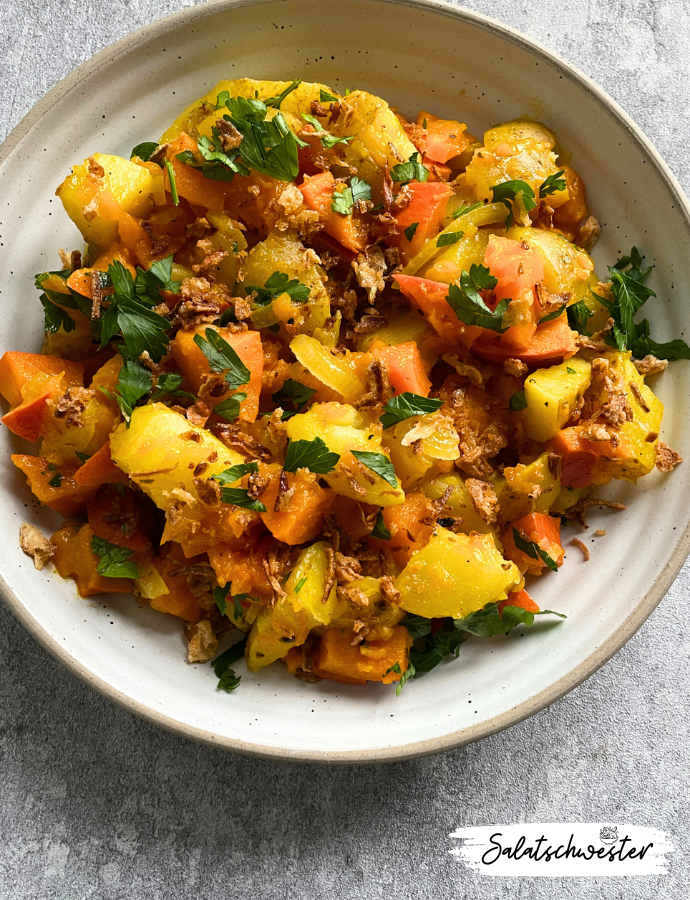 Kartoffelsalat mit Kürbis und Röstzwiebeln