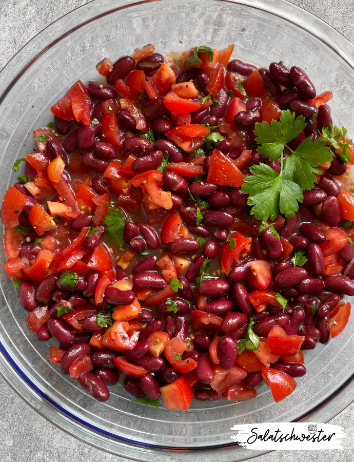 Kidneybohnensalat mit Tomaten und Petersilie | Salatschwester