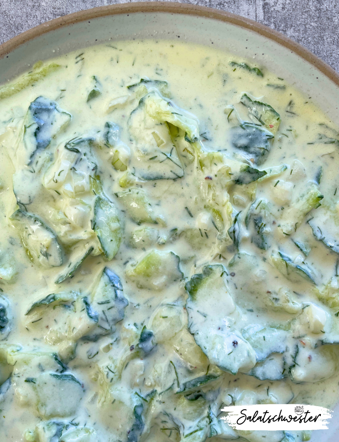 Cremiger Gurkensalat – schnell & einfach gemacht
